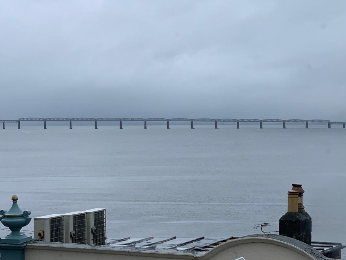 Appartamento Bridge View Apt - Stunning River Tay Views Newport-On-Tay Esterno foto